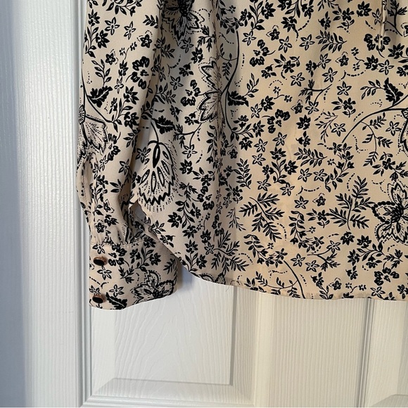 LOFT Cream and Black Floral Print Blouse - Picture 5 of 8